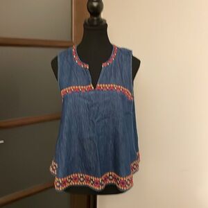 4/25$ Gap size small jean asztec top ptp 18”